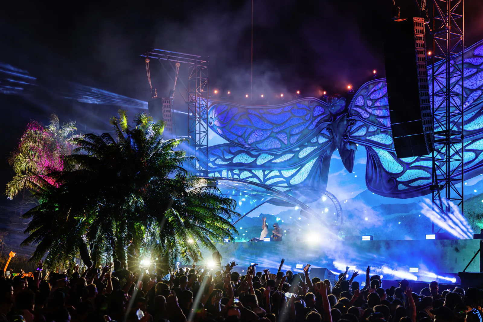 251011-185133-TLBR25-R52_7412-KV