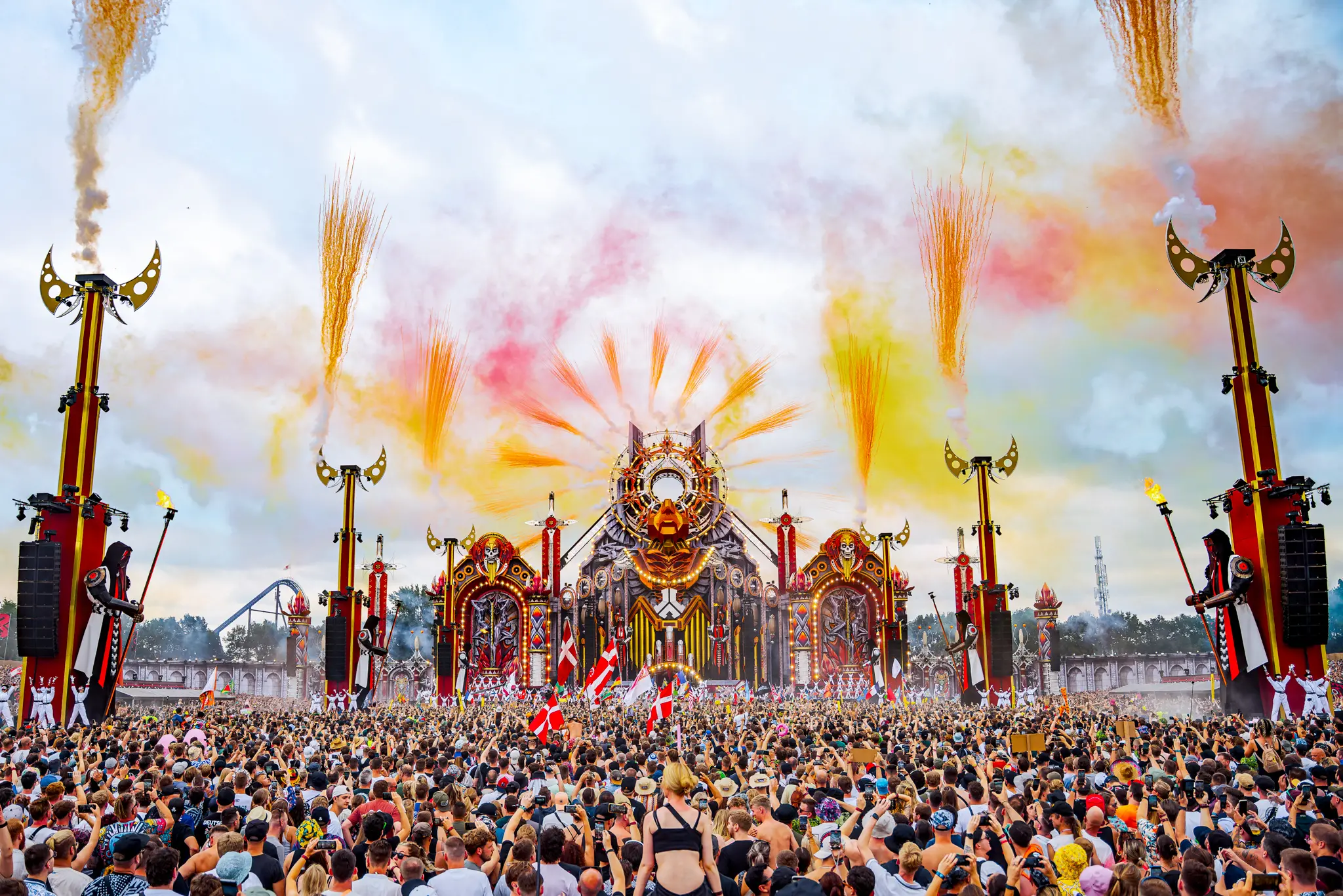 1763894134-20250628_defqon-1_power_hour_03_marko